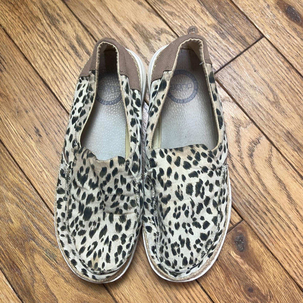 Hey Dude Misty Leopard Angora Slip On Loafers Shoes Womens 7 Buckle Exclusive